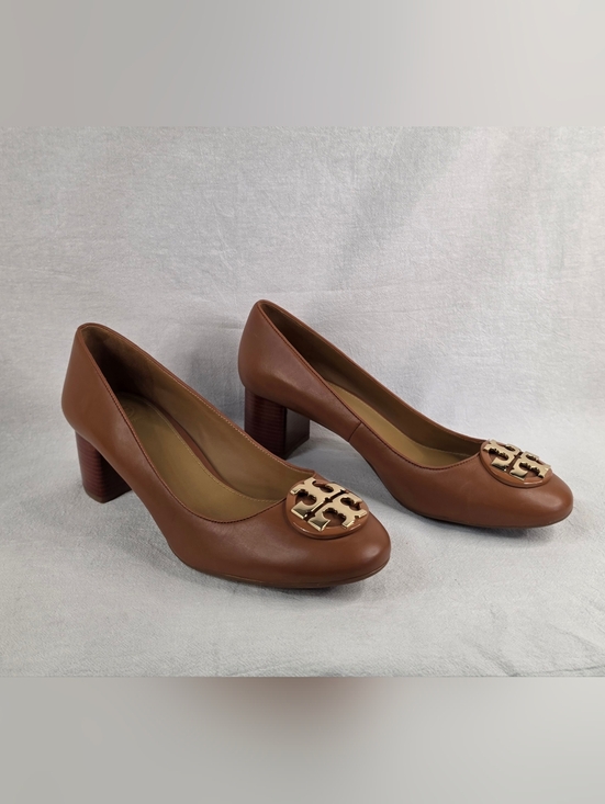 Tory Burch Shoes - Tory Burch Tan Leather Gigi Block Heel Pumps Gold Double T Logo Size 9.5
